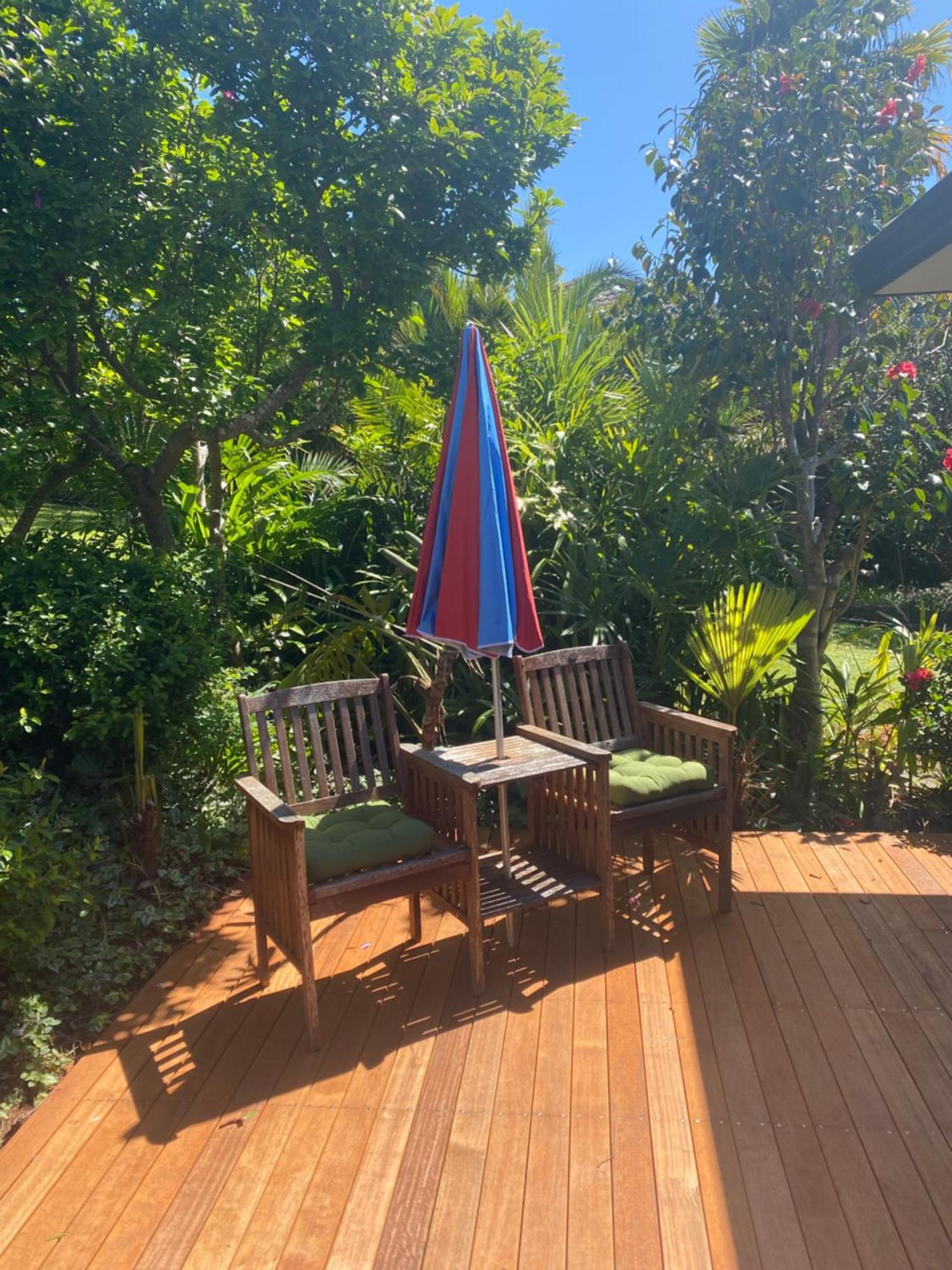 Villa Beautiful Estuary Views In Shelly Park Auckland Exterior foto